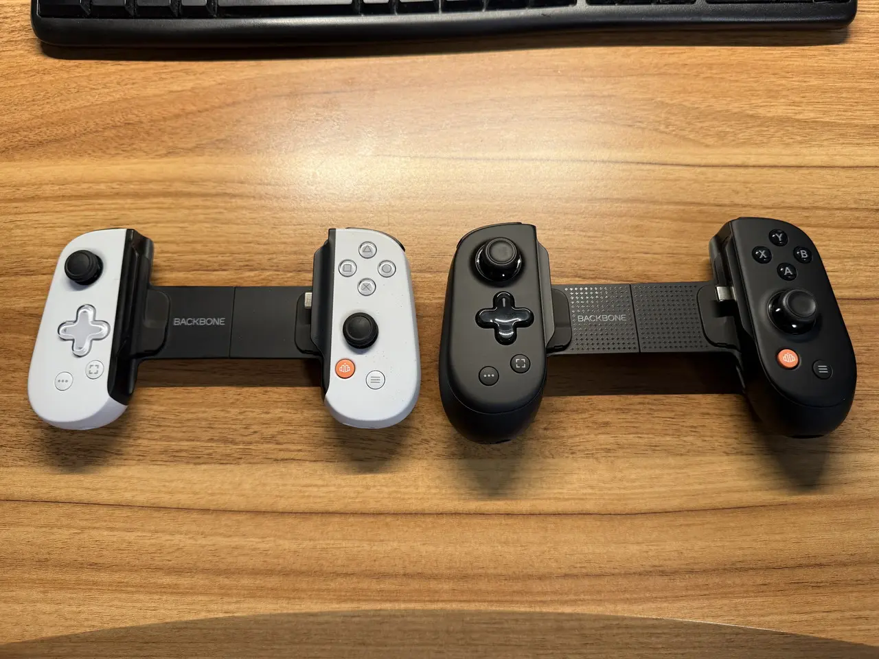 Backbone Pro』レビュー！スマホ向けゲームコントローラーの2025年