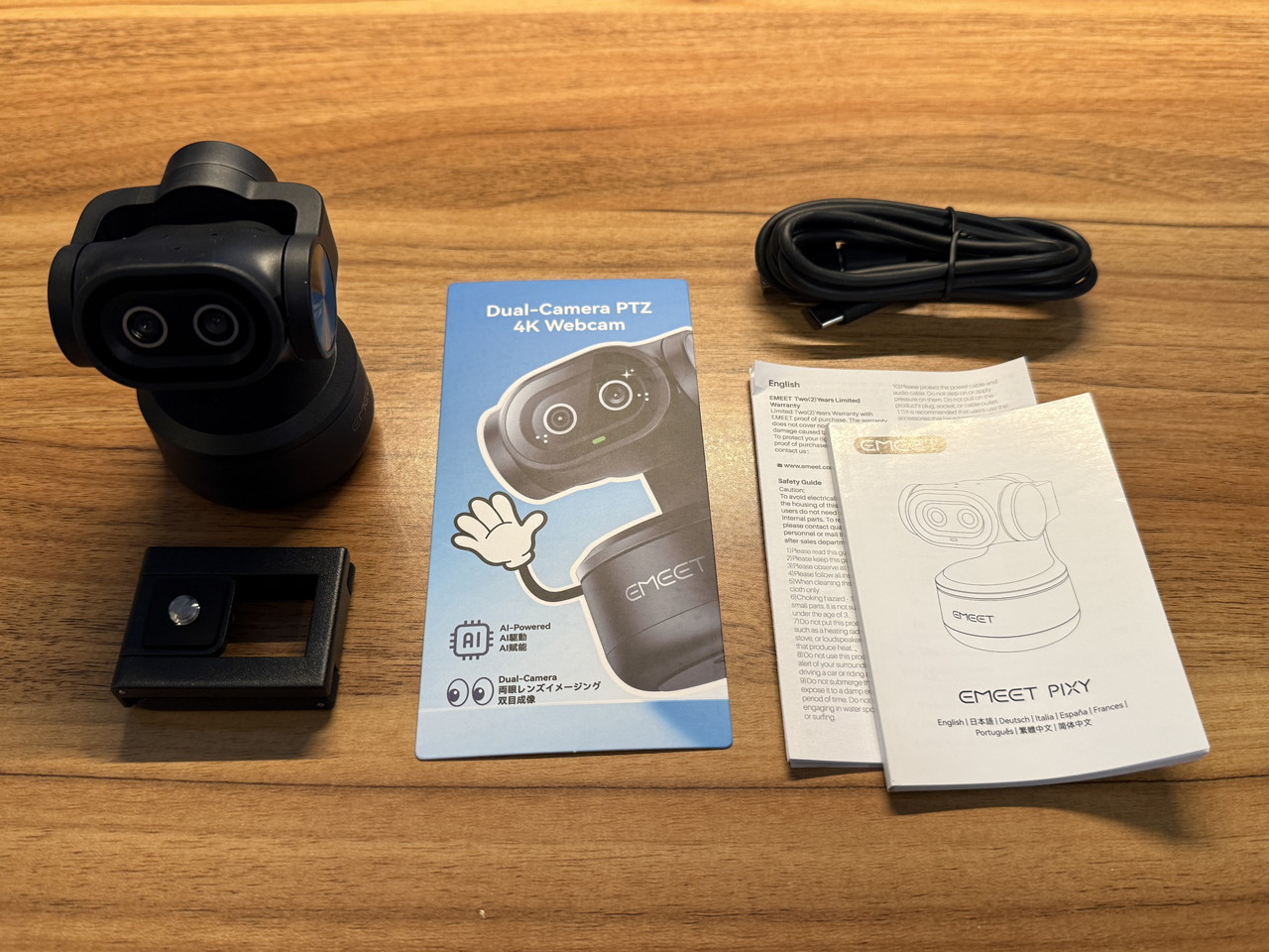 EMEET PIXY 実機レビュー！4K高画質×AI追跡×3マイク搭載の次世代Web