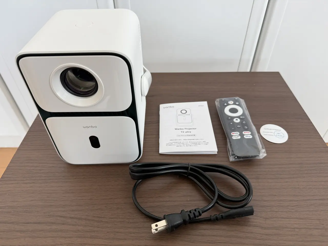 Wanbo T2 Ultra』レビュー、Android TV 11.0搭載、天井投影も可能な