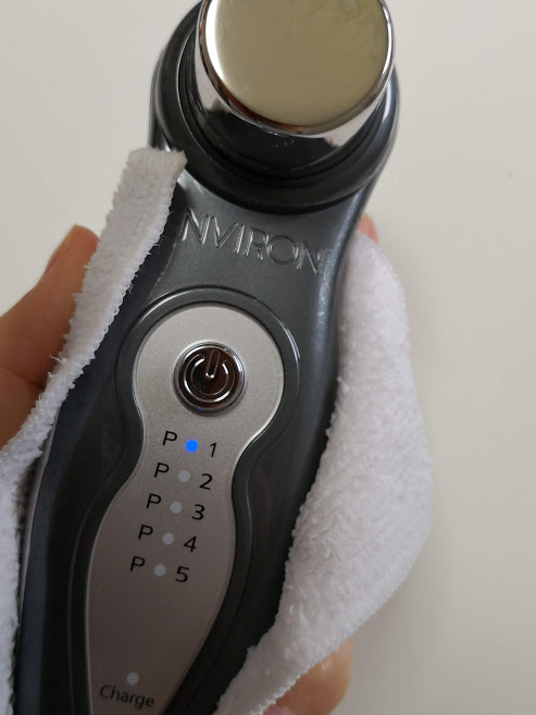 エンビロン待望のホームケア美顔器「DFモバイル」使い方・導入剤・完全