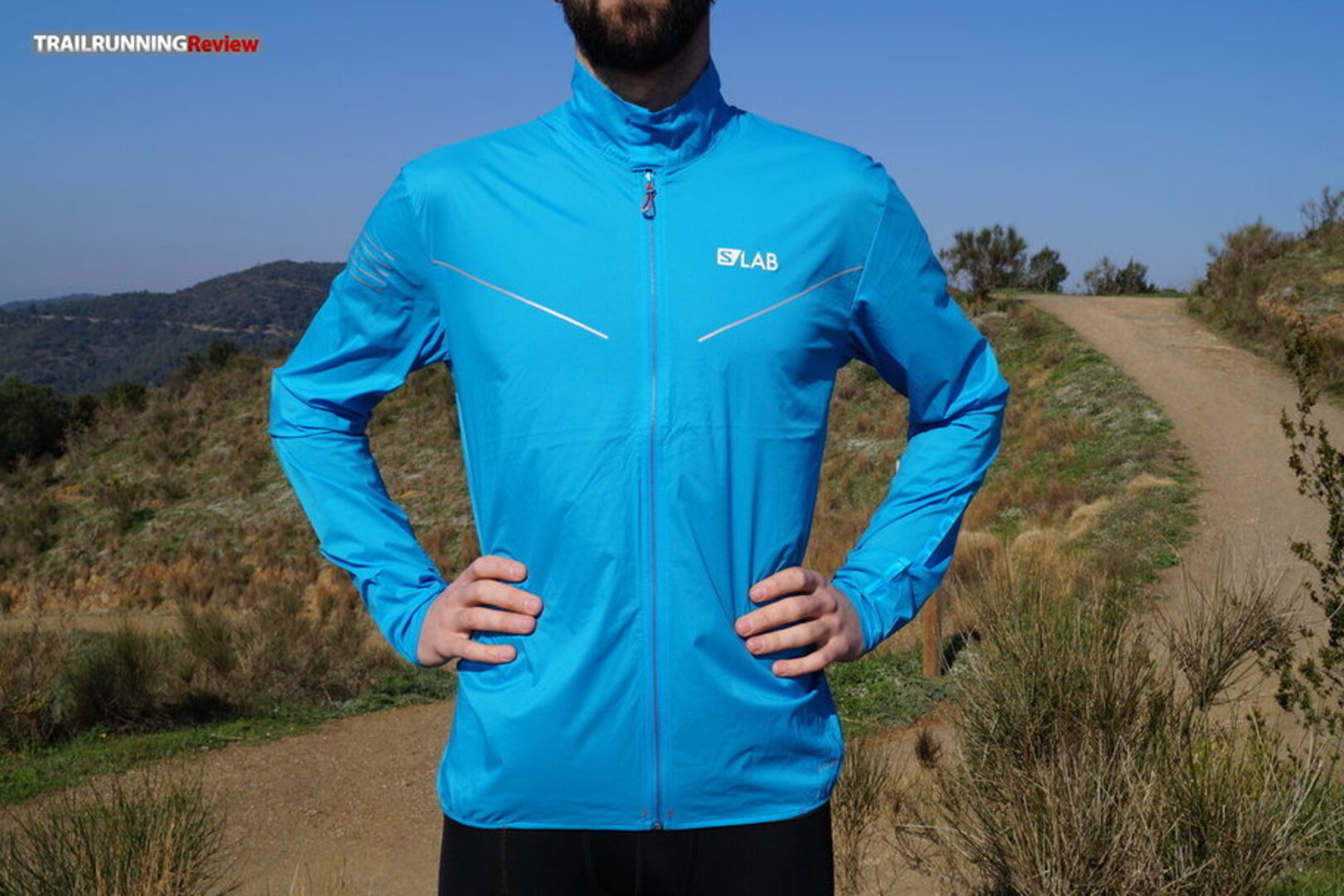 Salomon S-Lab Light Jacket VS Quechua MT Wind - TRAILRUNNINGReview.com