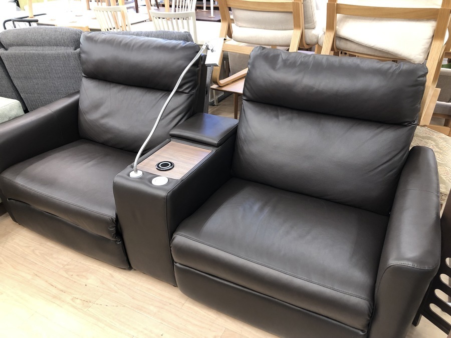 ニトリの2人掛け電動リクライニングソファーを入荷しました！｜2022年