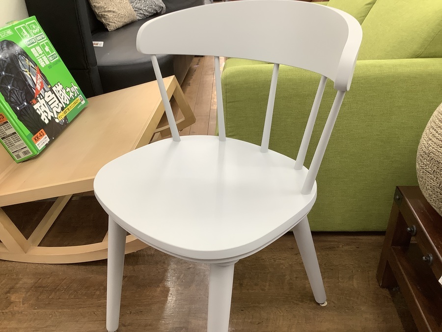 IKEA(イケア)のダイニングチェアー「OMTÄNKSAM オムテンクサム」が入荷