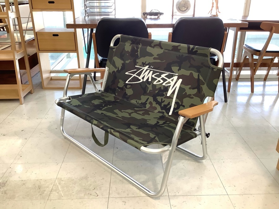 Coleman×stussyの『リラックスフォールディングベンチ』が買取入荷致し