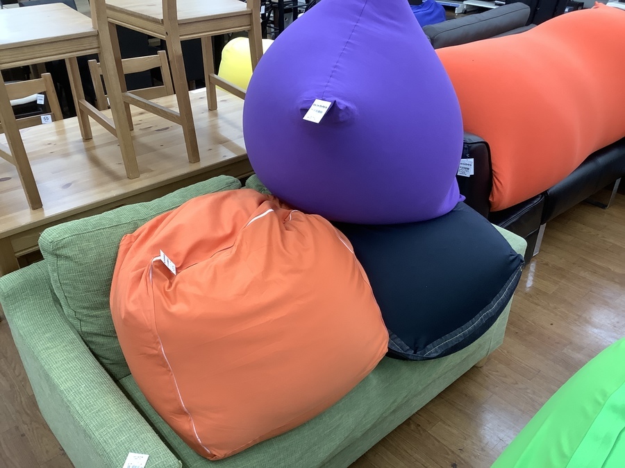 Yogibo（ヨギボー）の大型ビーズクッション【CT-6817】のご紹介