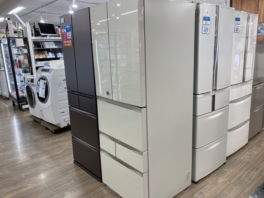 アイボリーのTOSHIBA（東芝）の6ドア冷蔵庫が入荷しました!｜2022年08
