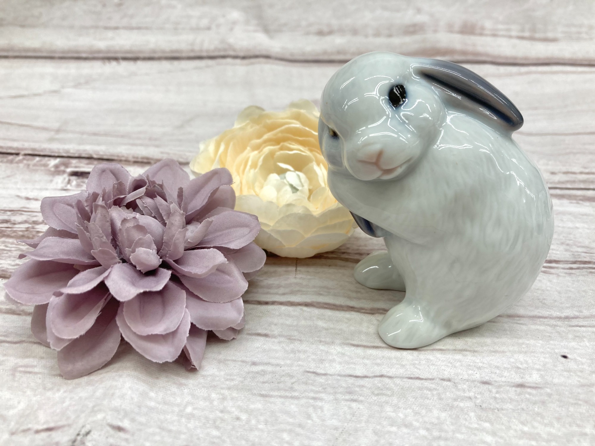 ROYAL COPENHAGEN(ロイヤルコペンハーゲン)よりうさぎのフィギュリンが