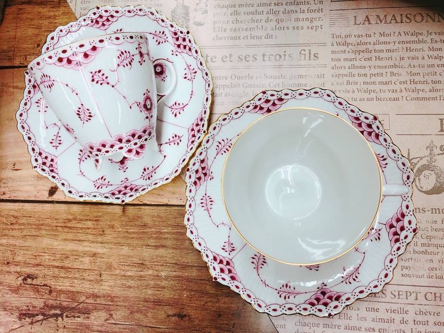 ROYAL COPENHAGEN】希少!!フルレースバーガンディが入荷しました