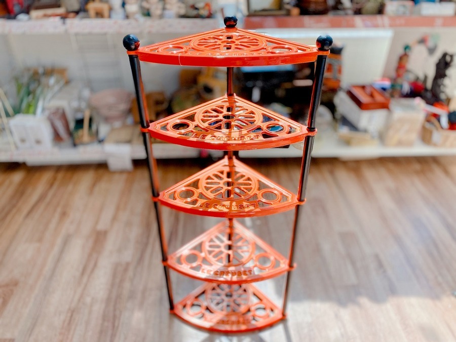 見せる収納】LE CREUSET(ルクルーゼ)のラックをご紹介☆【市川店