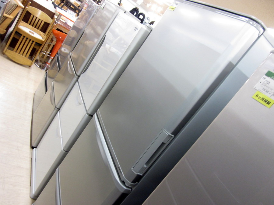 SHARP(シャープ)の350L 3ドア冷蔵庫 2019年製「SJ-W351E」｜2019年12月