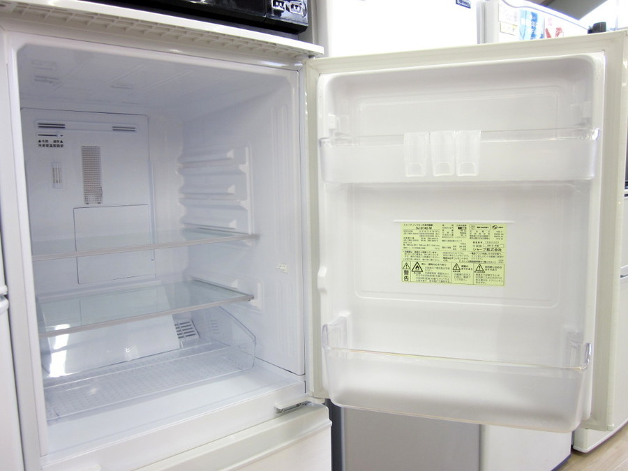 SHARP(シャープ)137L 2ドア冷蔵庫 2018年製「SJ-D14D-W」｜2020年01月