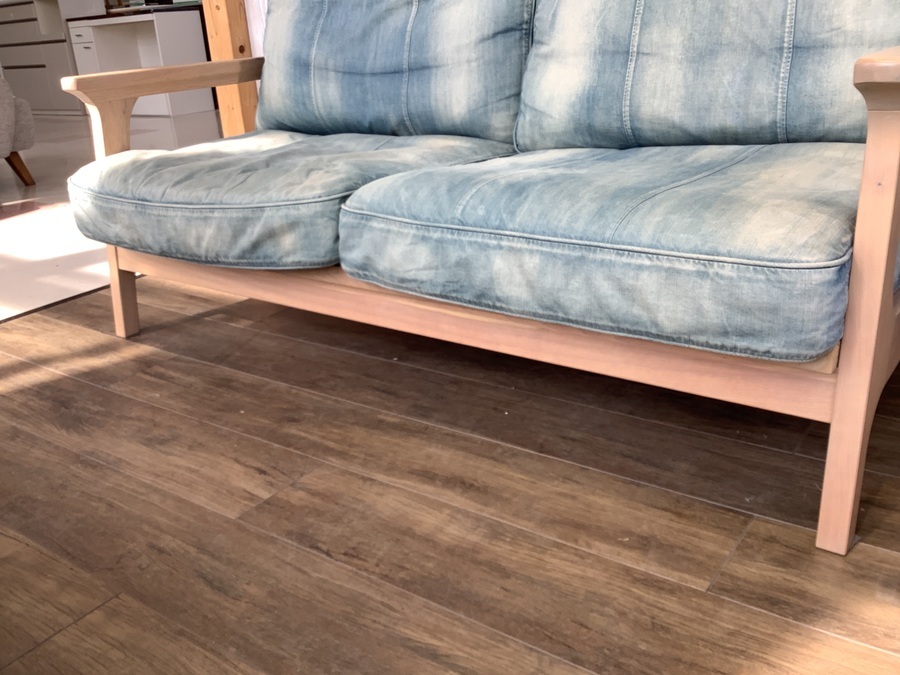 WTW（ダブルティー）】西海岸スタイルの2人掛けソファ（TISMO 2P）が