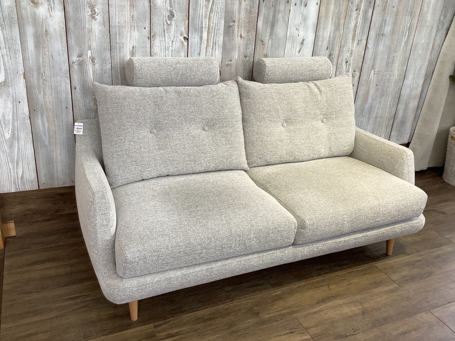 KEYUCA（ケユカ）】ヘッドレスト付2.5人掛けソファ（メイ）が入荷しま