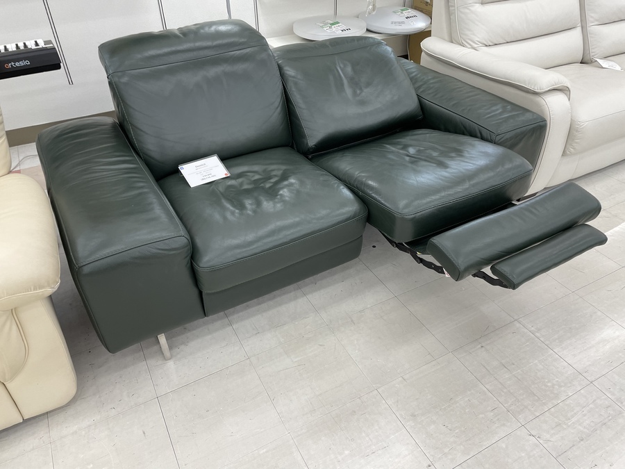 お値段見直しました！ Domicil (ドミシール) 電動リクライニングソファ