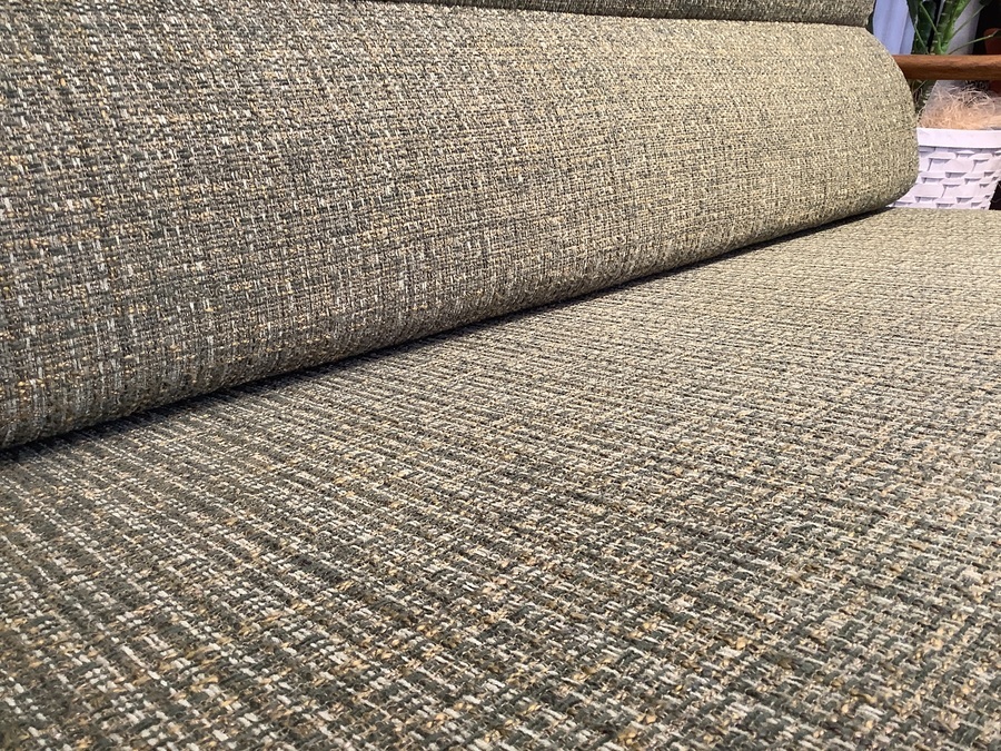 東京インテリアオリジナル、オークライフシリーズの2人掛けソファが