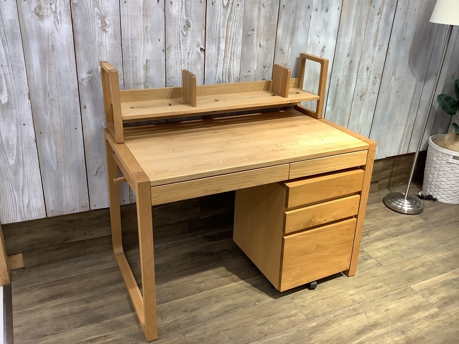 ACTUS（アクタス）】子供から大人まで一生使える学習机（FOPPISH）が