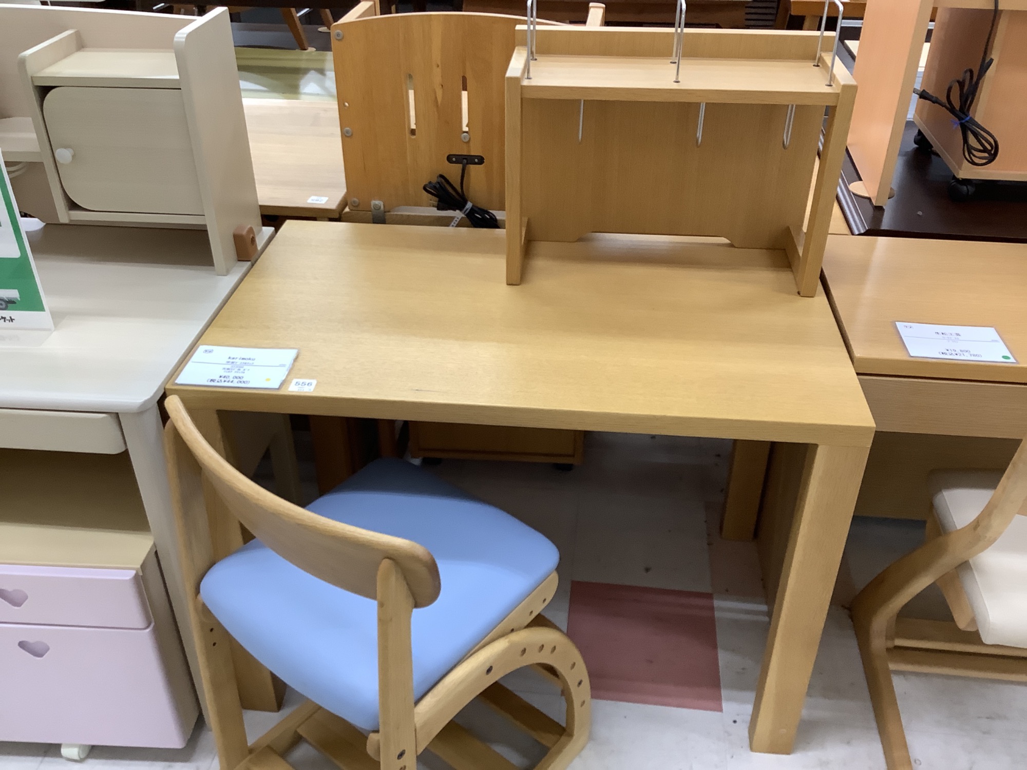 karimoku、浜本工芸、飛騨産業学習机展示中！｜2024年07月16日