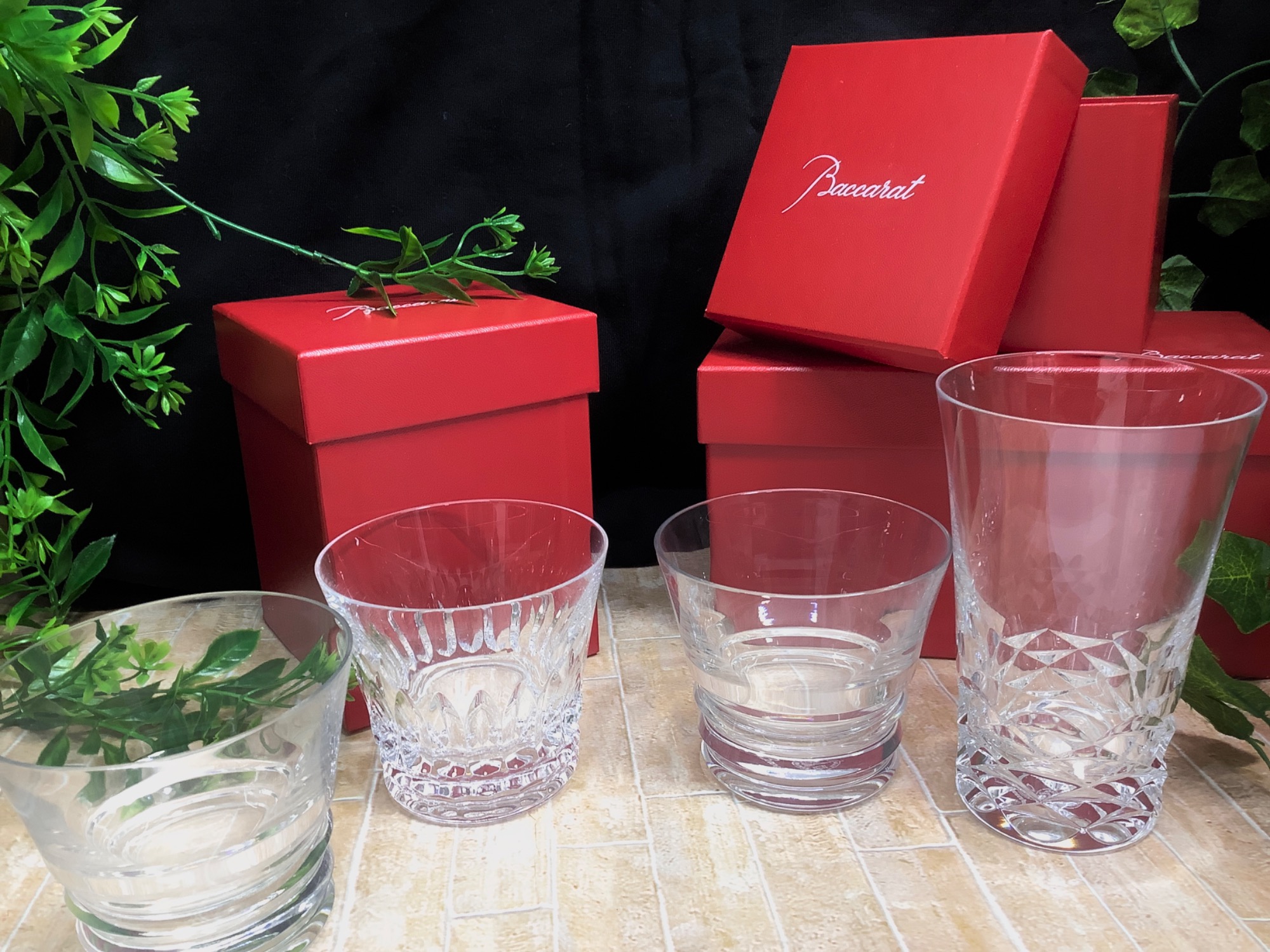 Baccarat 【バカラ】クリスタルよりもティアラよりも見事に輝く、3