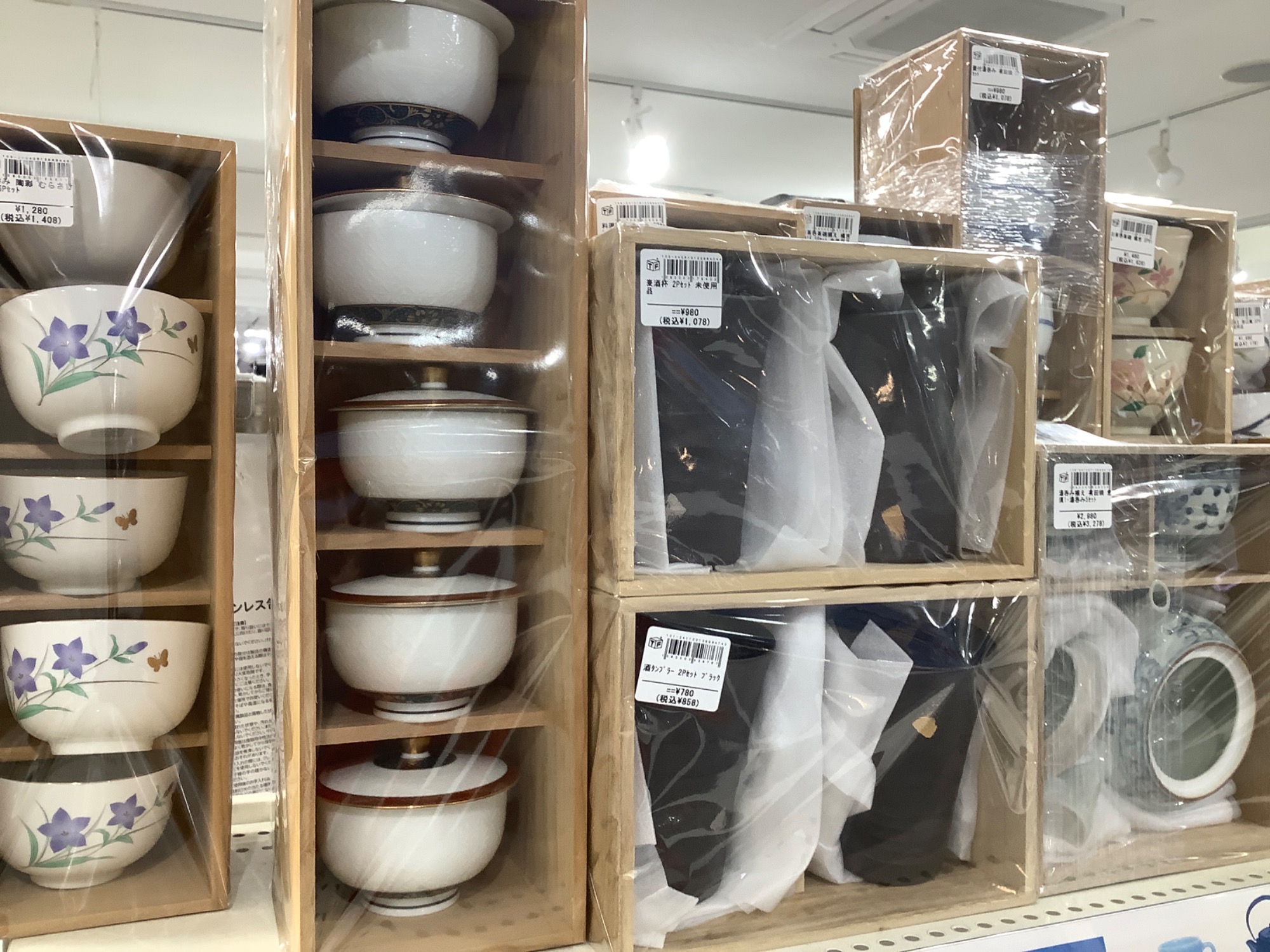 食器買取】贈答品など、使わない食器はトレファクヘ｜2025年01月19日