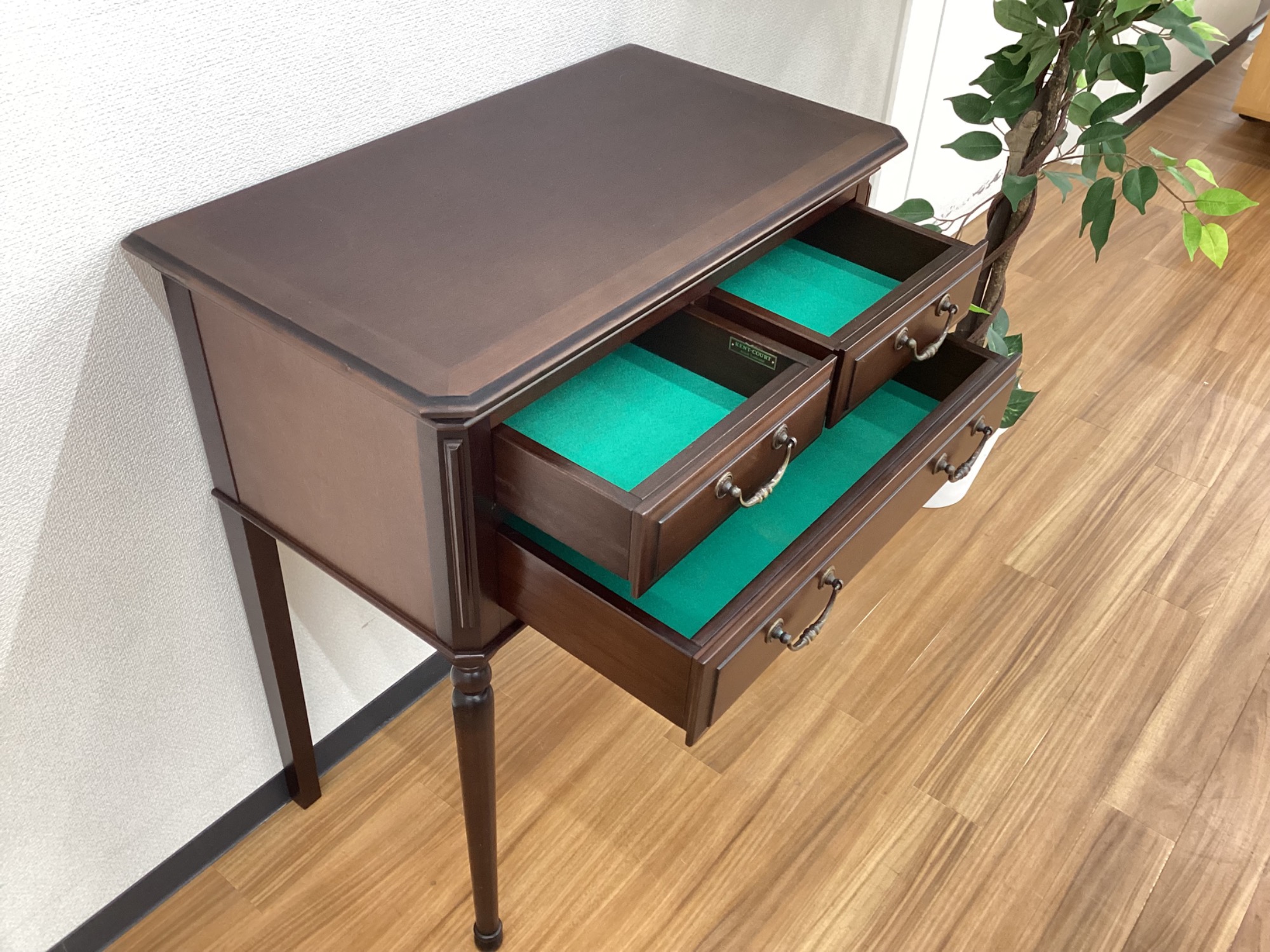 マルニ木工】ブリティッシュアンティークデザインのコンソールテーブル