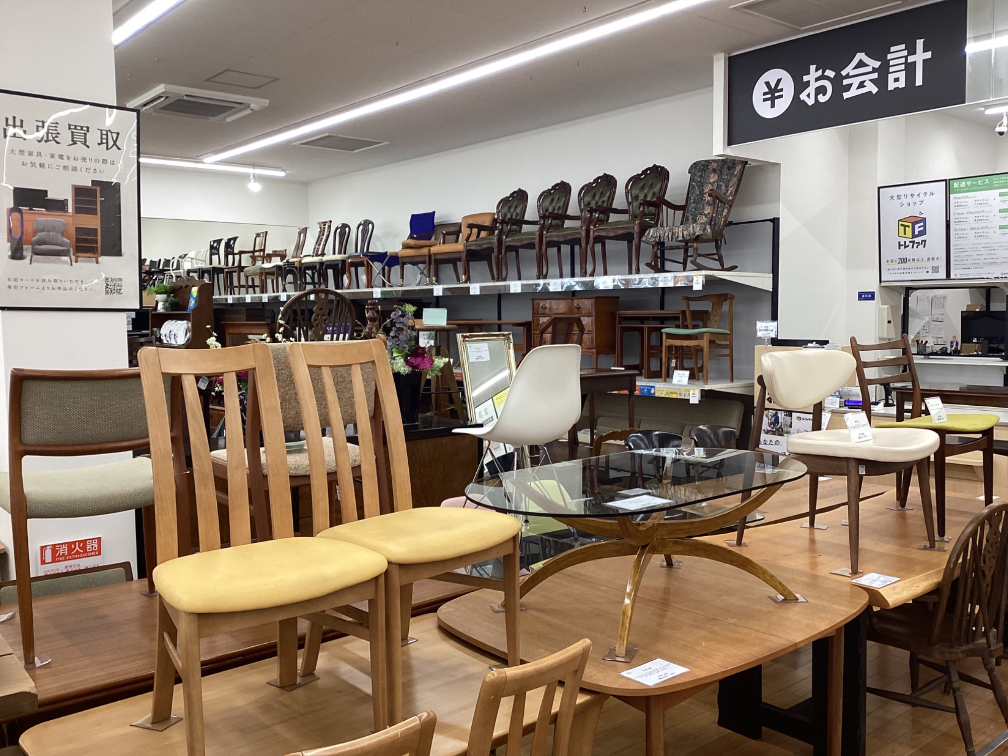 マルニ木工】ブリティッシュアンティークデザインのコンソールテーブル