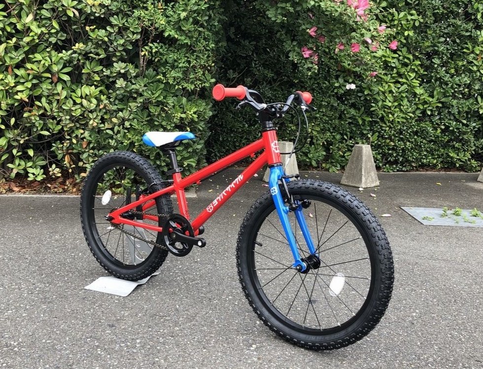 ヨツバサイクル・ヨツバゼロ 20 で安心スポーツバイクデビュー