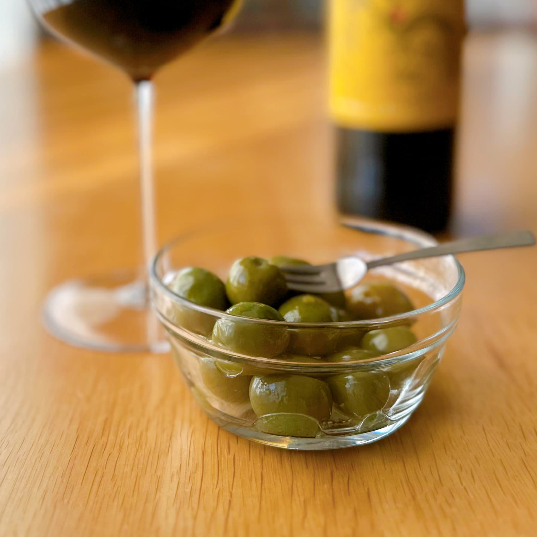 ワインに合うおつまみ フレッシュなグリーンオリーブ 140g