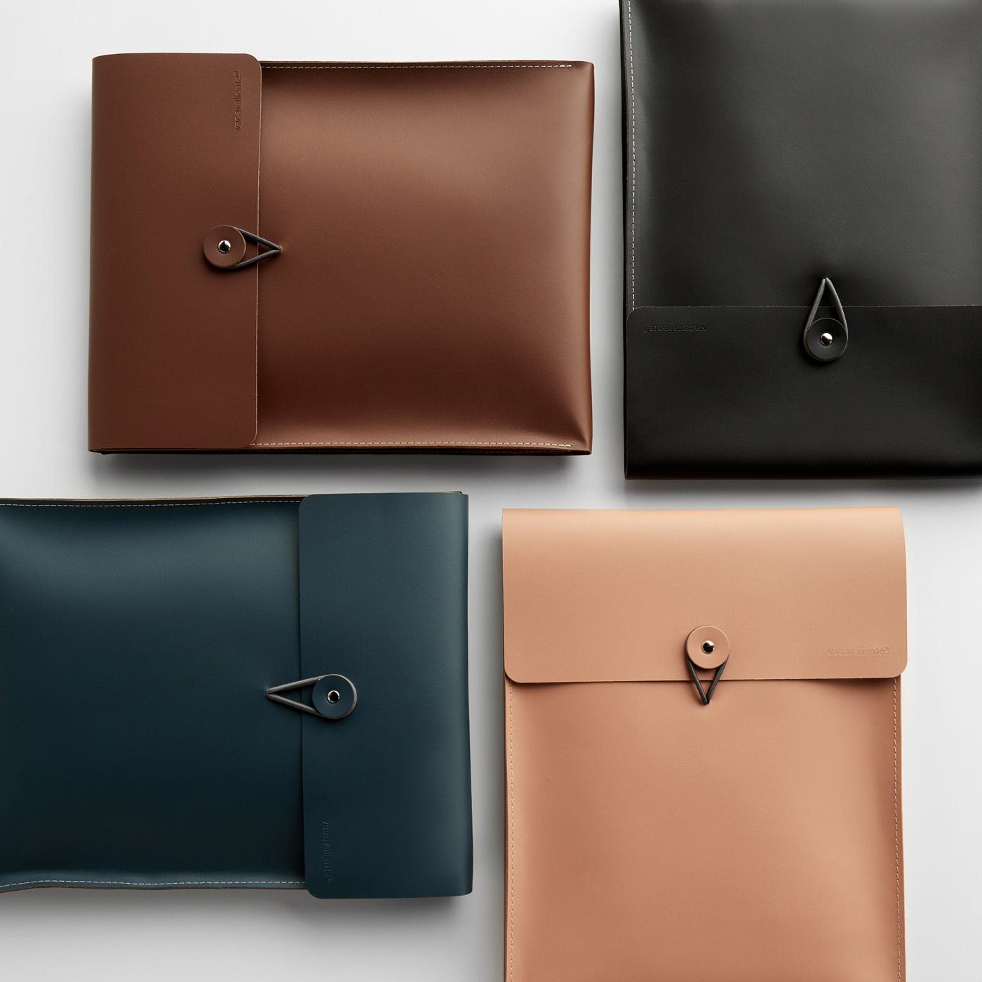 Pecan Leather Vertical Case by Vacavaliente | Unison