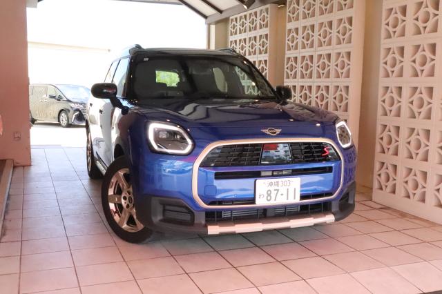 アクティブに楽しむ沖縄旅｜MINI カントリーマン S ALL4をレンタル