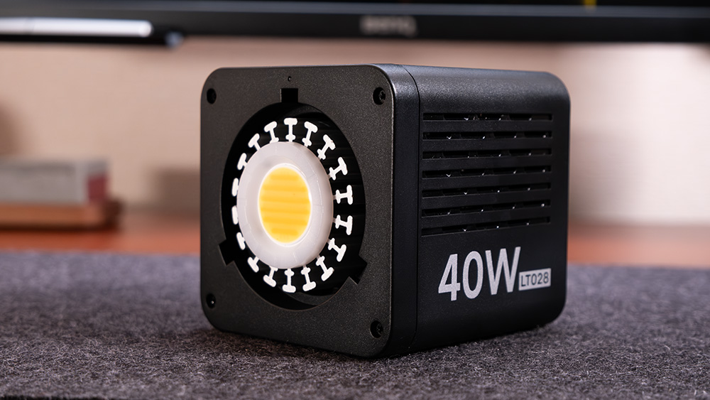Ulanzi LT028 40Wをレビュー｜バッテリー内蔵で場所を選ばずに使用