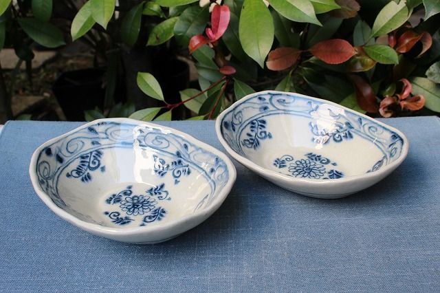 岐阜県土岐市の宗山窯さんの安南草花紋楕円サラダ鉢 うつわ家膳｜人気