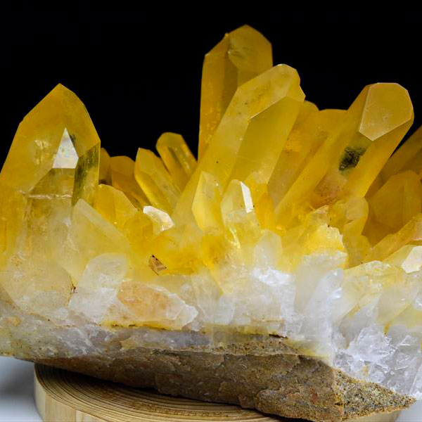 原産地より直輸入】アーカンソー産ゴールデンクォーツ（ゴールデン