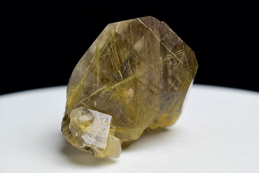 ブラジル産 ゴールドルチルクォーツ クラスター原石｜アップストーン