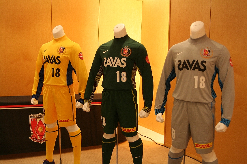 2012浦和レッズ新ユニフォーム発表(1/19)j | 浦和フットボール通信