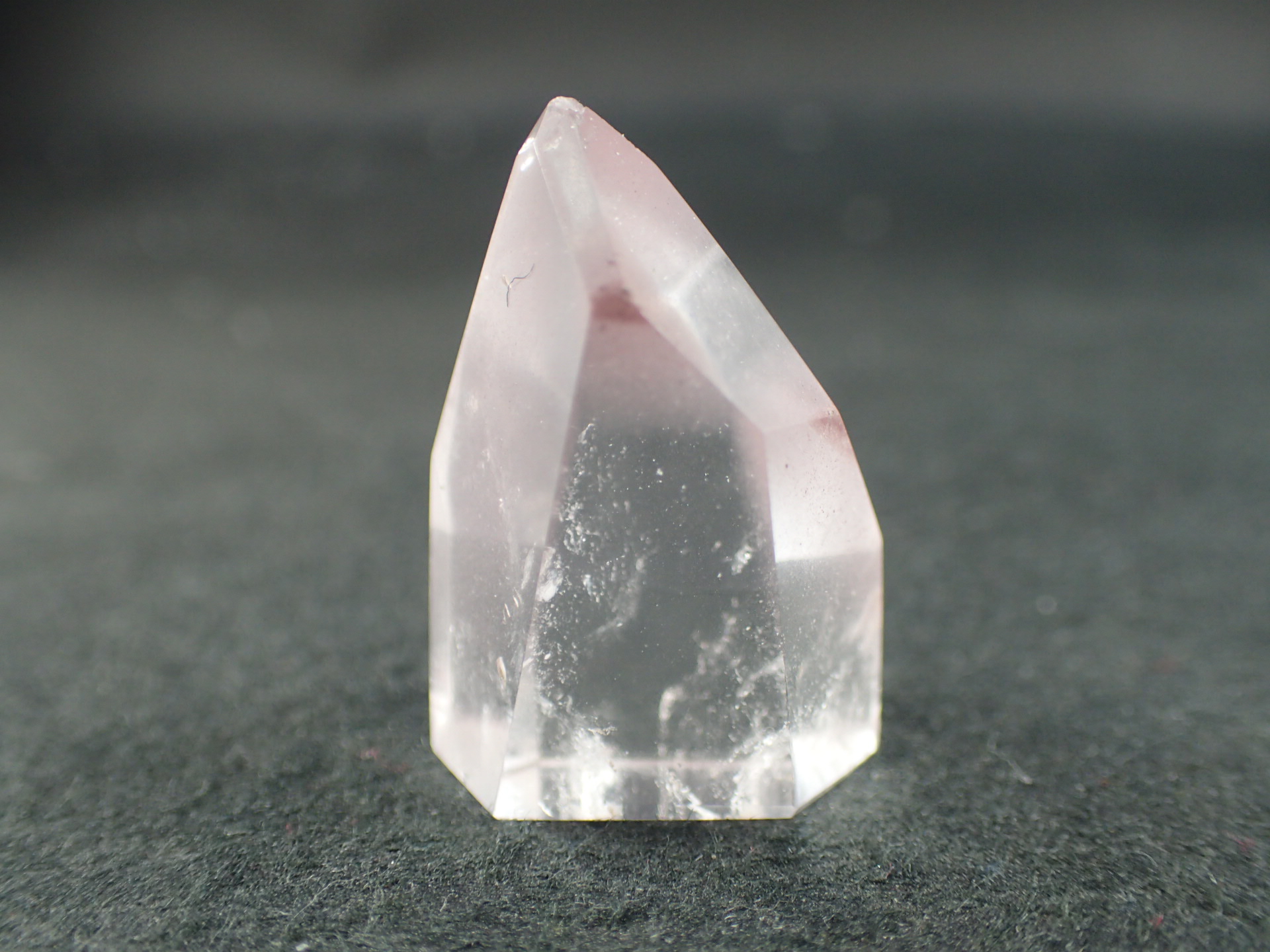 水晶の六角柱 ｜石の販売専門店【vec stone club】