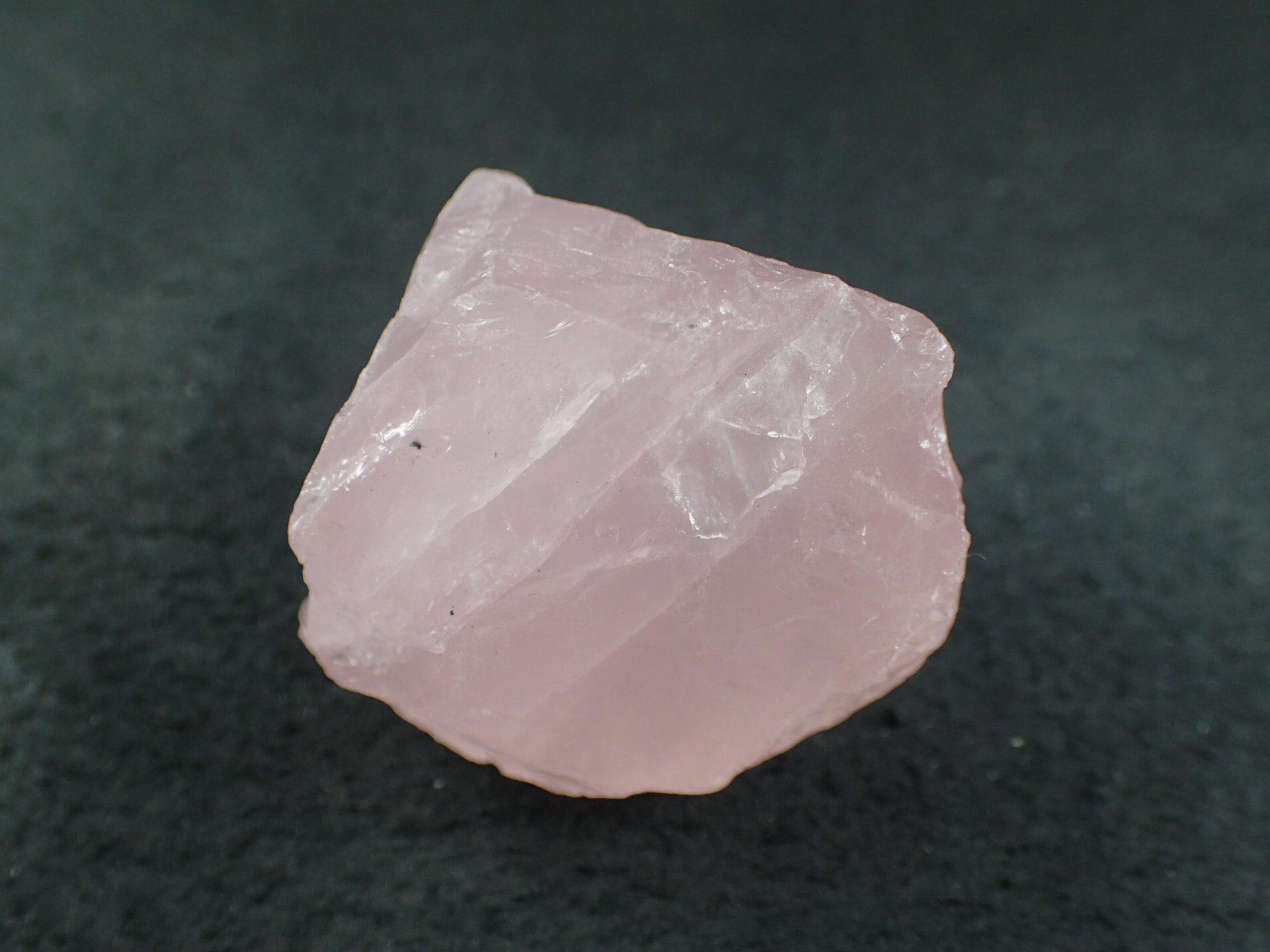 最高品質ローズクォーツ原石(Rose Quartz) North of Amabatodrazaka