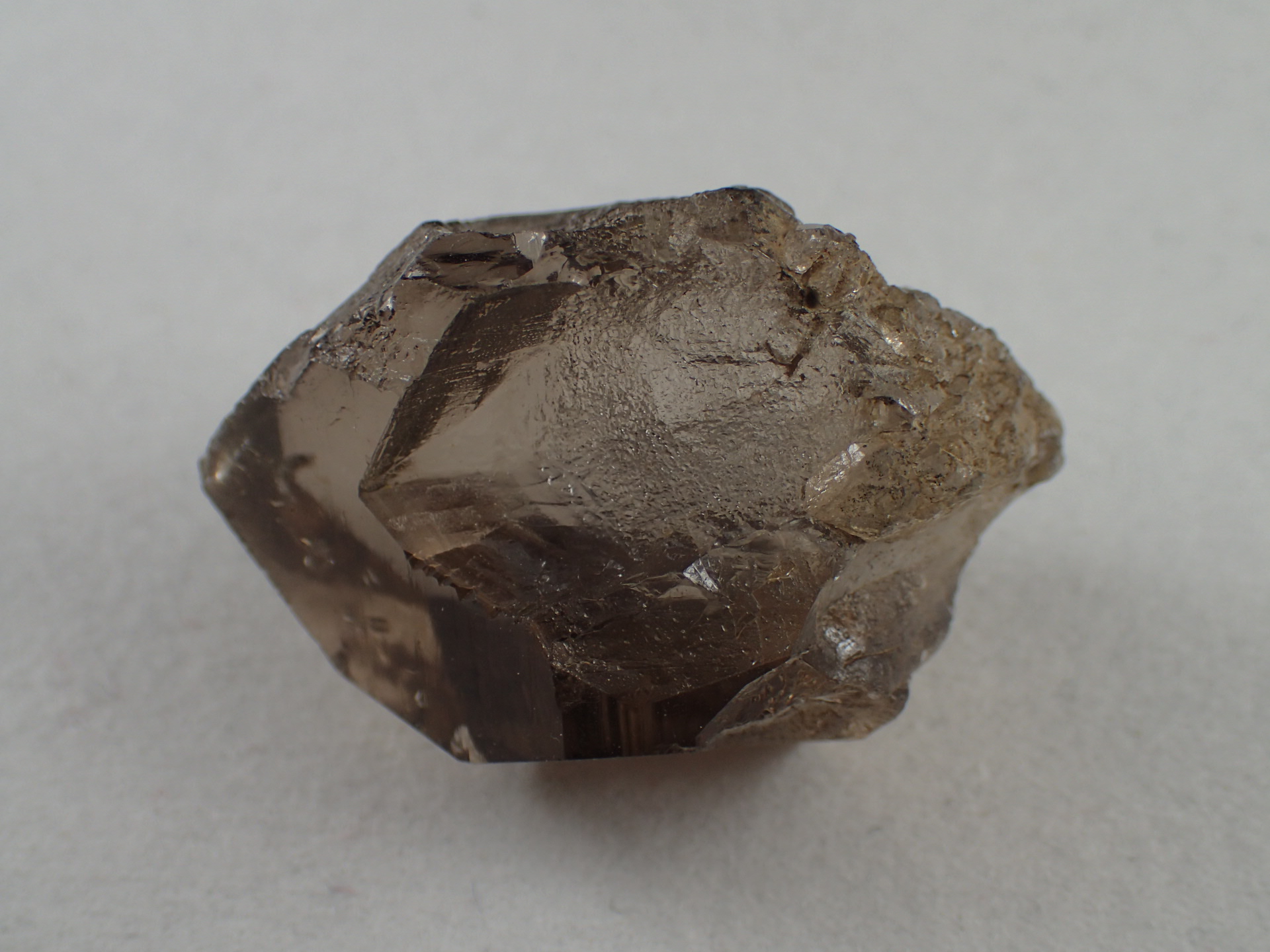 スモーキークォーツ（煙水晶） ｜石の販売専門店【vec stone club】