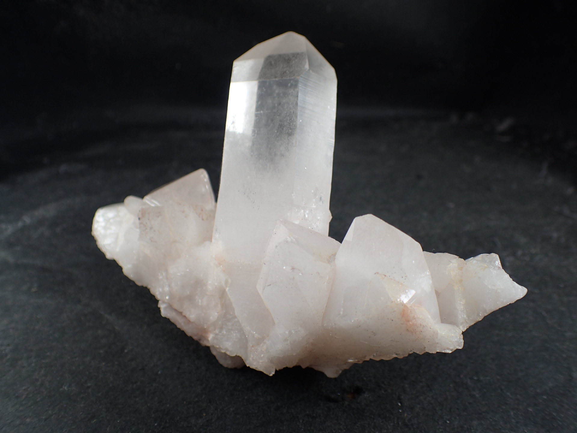 ☆別格高級品！福徳弁天秘宝⑧！ゴールデン マニカラン 水晶 原石