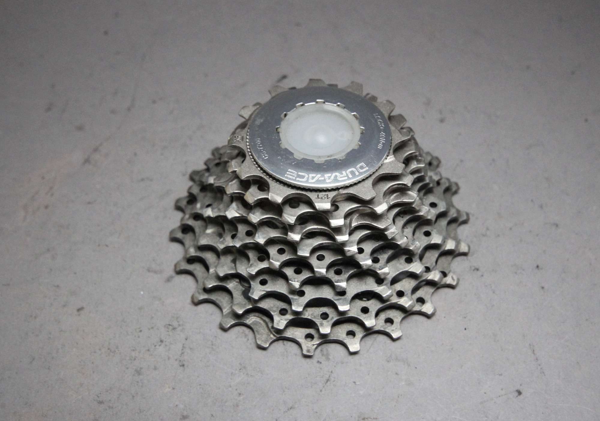 DURA-ACE CS-7700 11-21T 9速カセット シマノ DuraAce CS-7700 9S