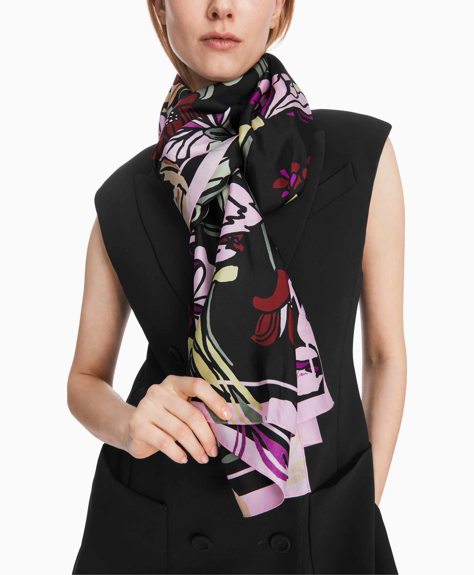 Marc Cain Collections Shawl Xc B4.15 Z25 Zwart