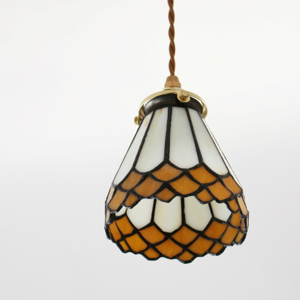 落ち着いた渋めオレンジ色ガラス ステンドグラスシェードのペンダント