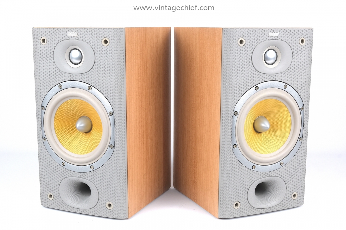 Bowers & Wilkins DM601 S3 Speakers + Speaker Grills | Oak Finish