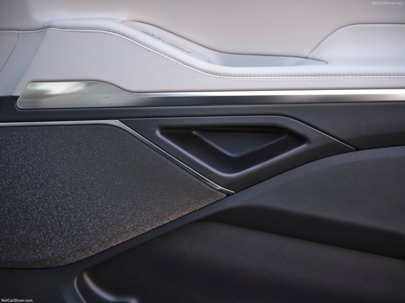 リンカーン ナビゲーター | アメ車専門店 エックスローディープス