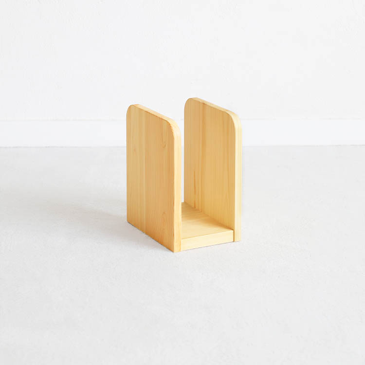 コの字ブックエンド ひのき｜家具と学習机(デスク)の専門店キシル