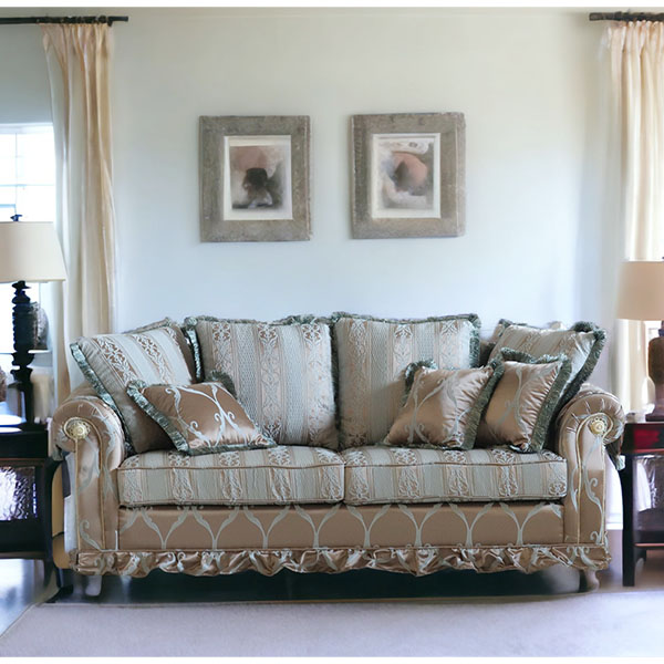 クラシックな3人掛けソファ 百合の紋章 猫足