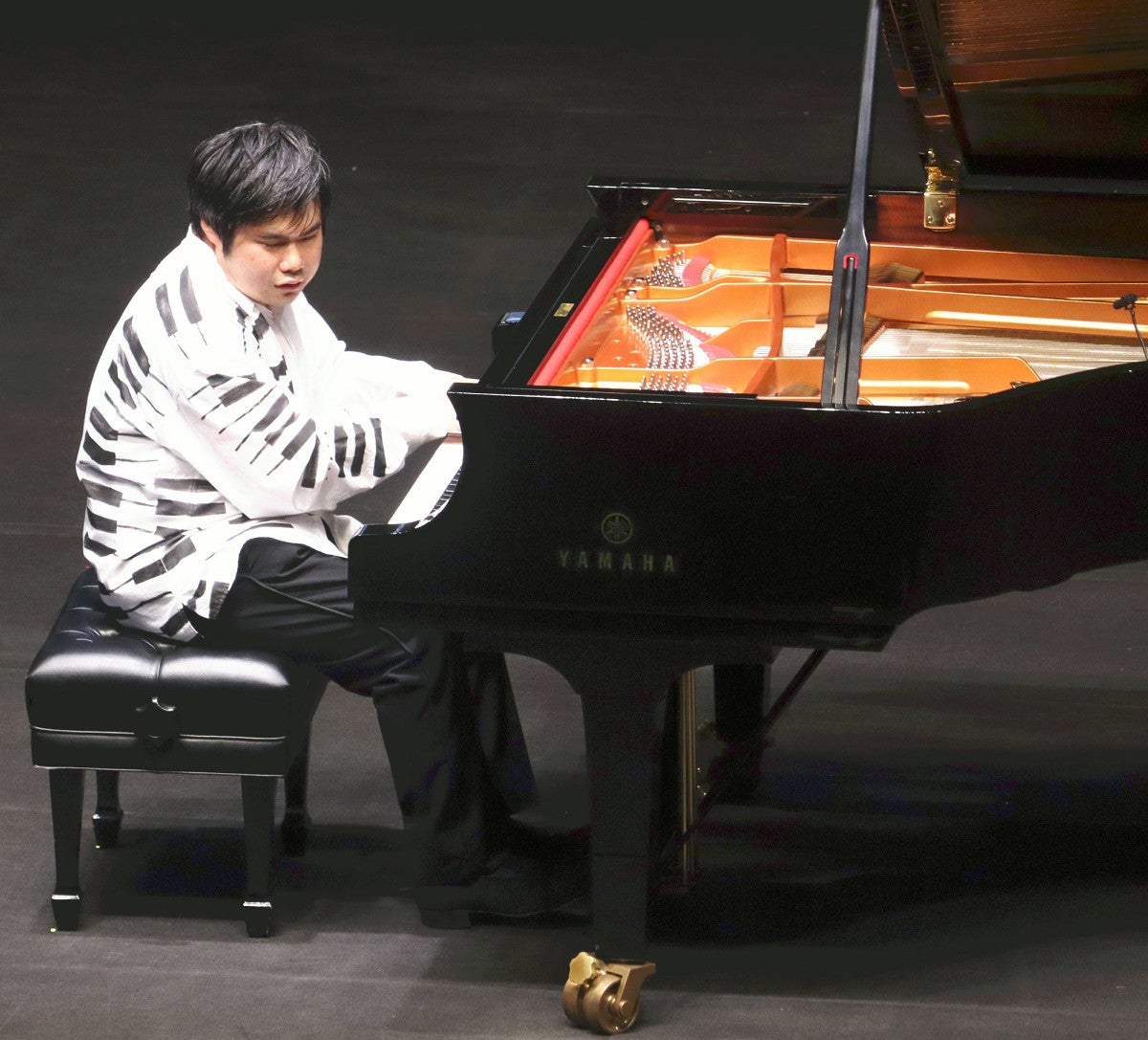 辻井伸行さんが富士の麓で奏でる世界の調べ…山梨・富士河口湖町で