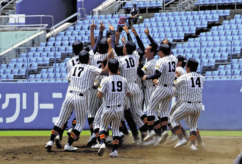 高校野球：ノーシードの帝京第五が悲願の夏の甲子園、元プロ選手の監督