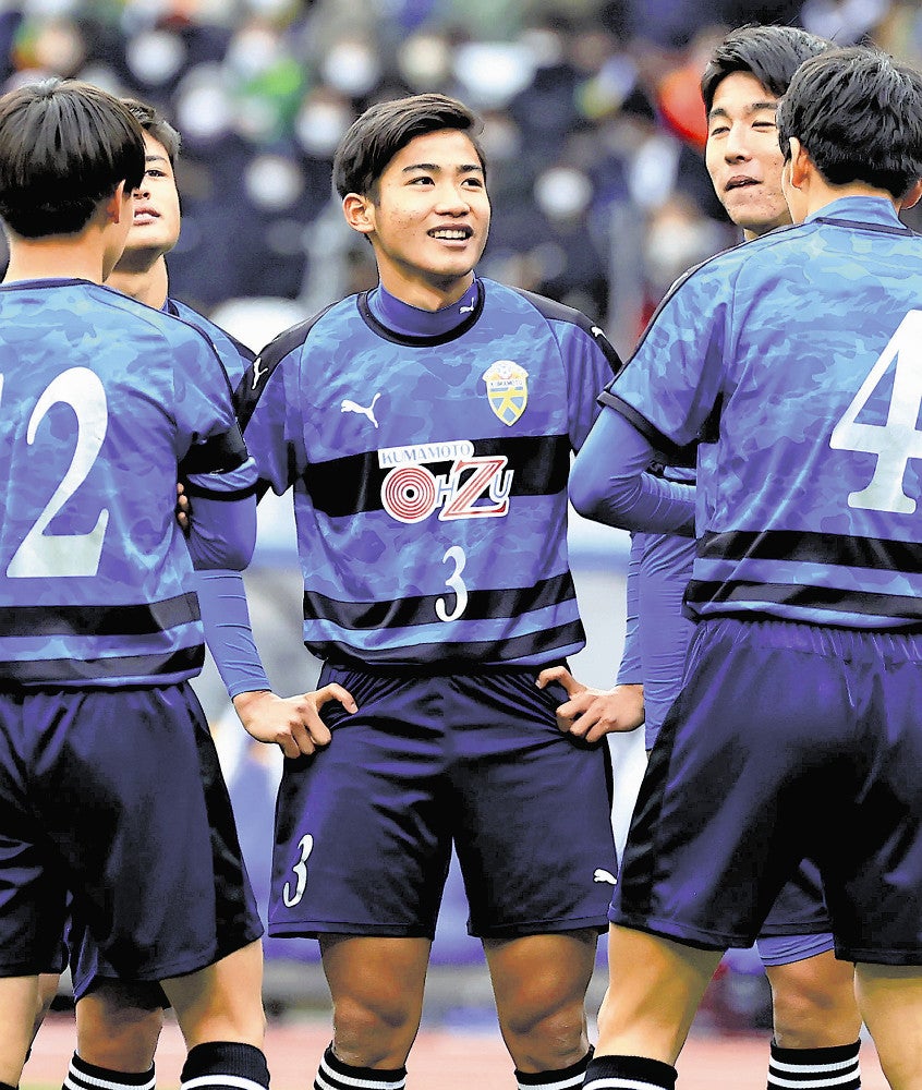 快進撃支えた大津の絆「日高のために」 開幕前に骨折…高校サッカー準V