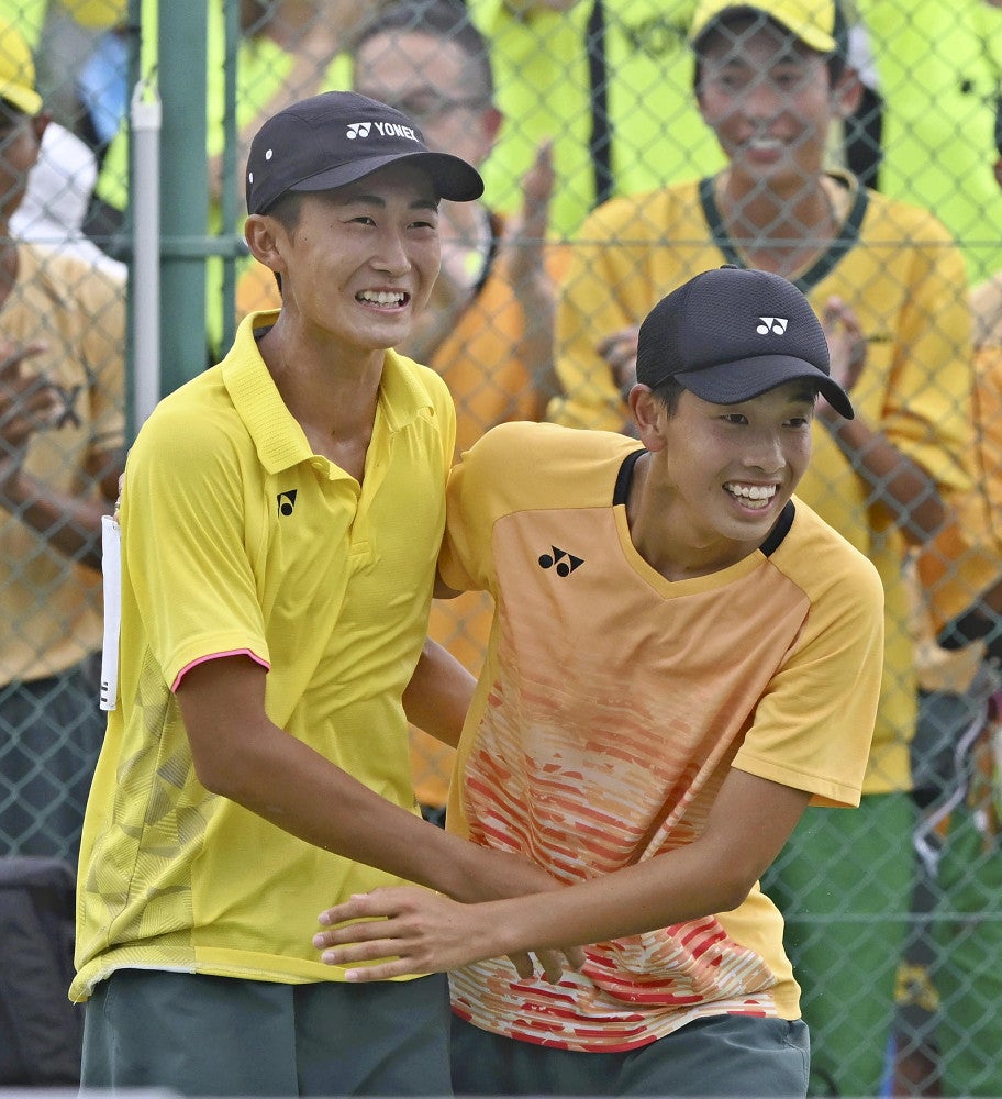 インターハイ：男子ソフトテニス優勝の尽誠学園ペア、疲労骨折