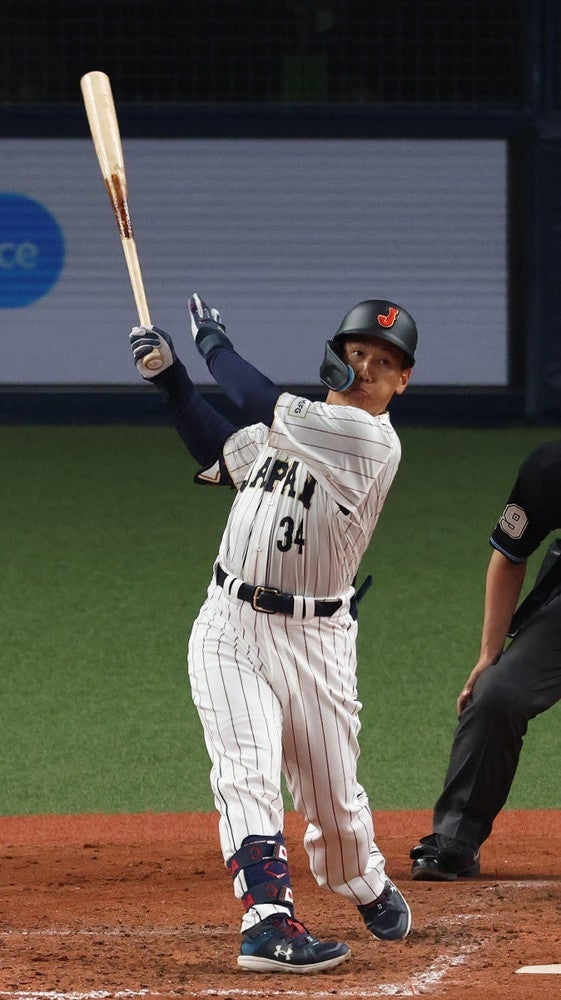 WBC侍ジャパン吉田正尚、本領発揮の二塁打…前日合流も「らしさ